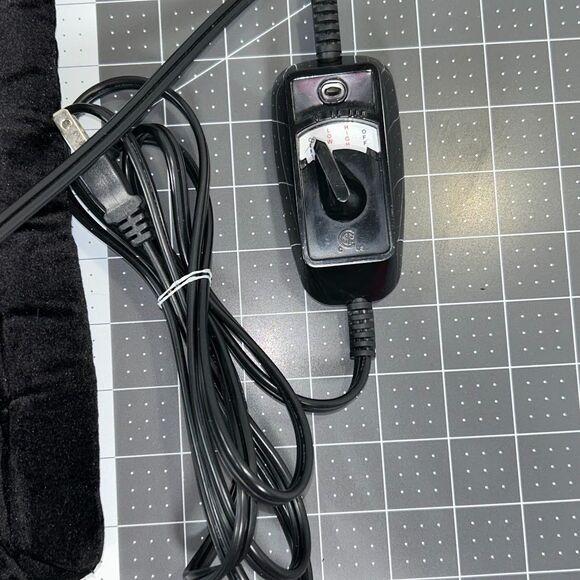 Thermotex Infrared Heating Pad TTS Platinum 17" x 13" Tested Works - Picture 2 of 12